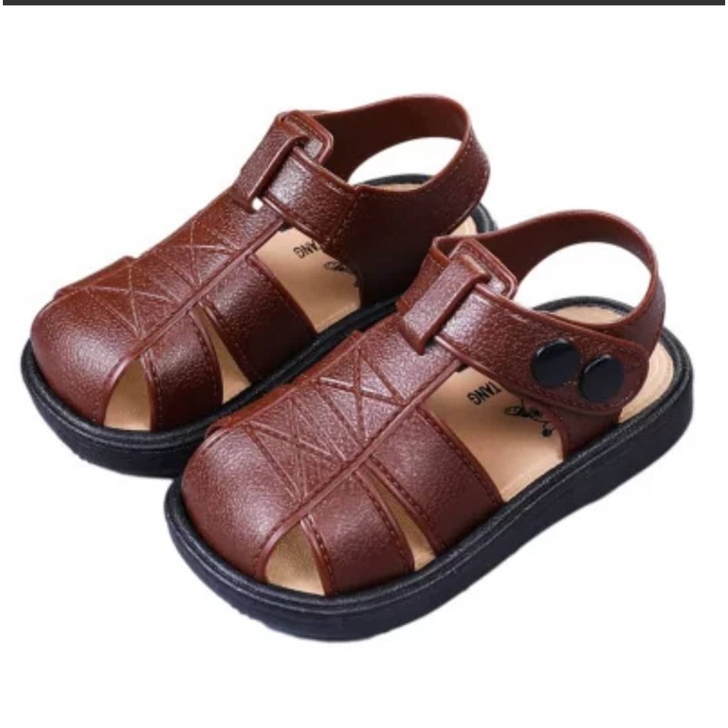 Dép sandal tập đi cho bé, chất liệu mềm, thoải mái cho bé, quai bấm cúc chắc chắn