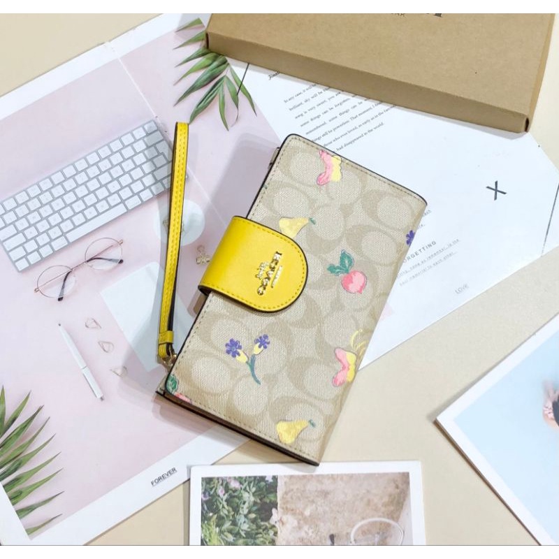 VÍ COACH THỜI TRANG