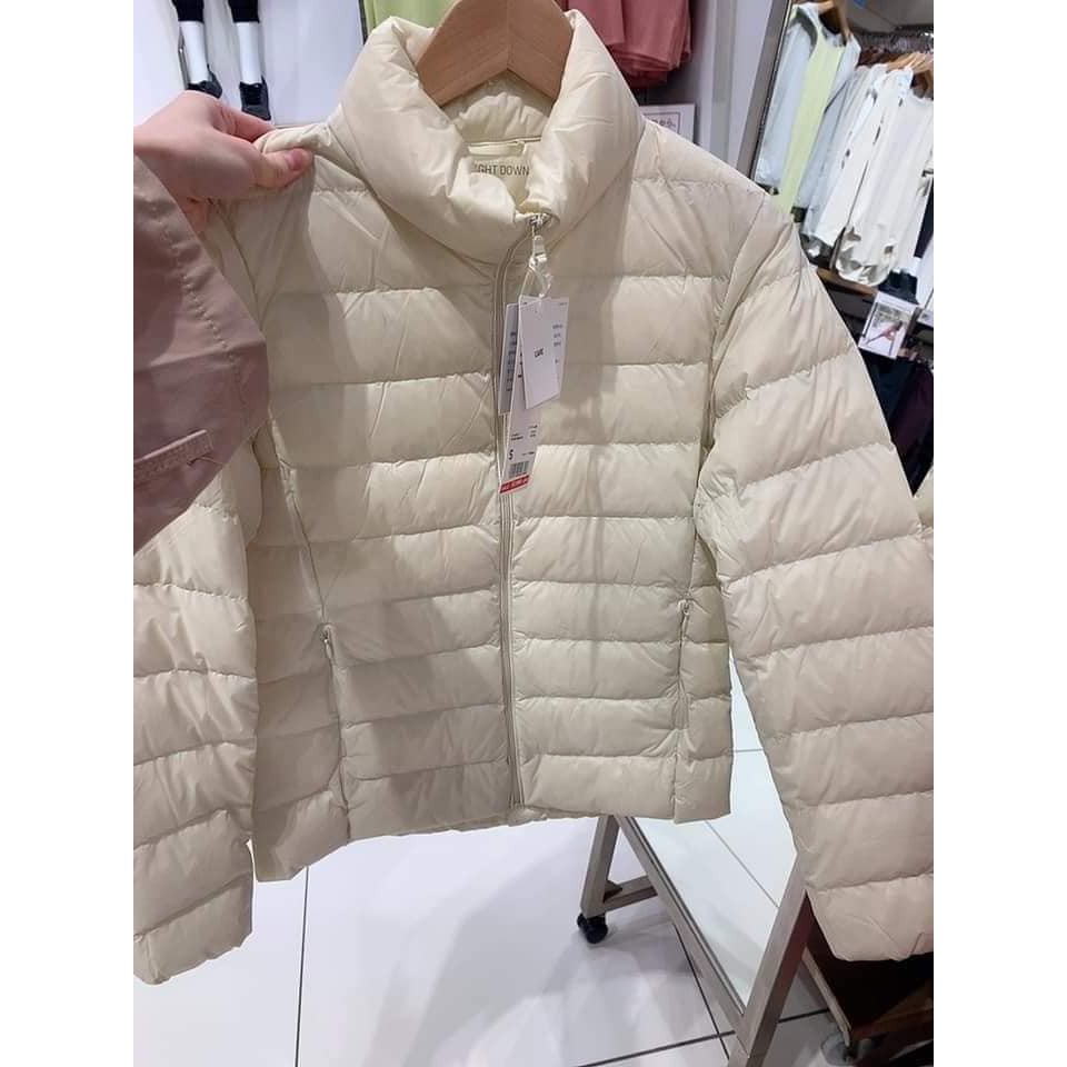 Áo khoác lông vũ siêu nhẹ Uniqlo Nhật