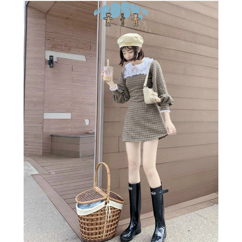 Đầm Caro Phối Cổ Ren Trắng Tay Dài Dáng Xòe D00021