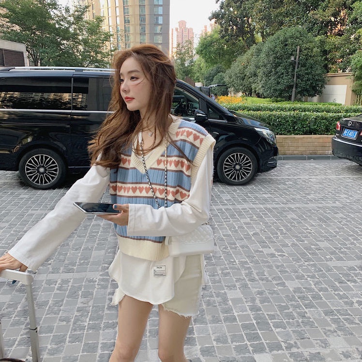 Áo gile dệt kim cổ chữ V họa tiết sọc ngang màu sắc tương phản thời trang mùa thu cho nữ | BigBuy360 - bigbuy360.vn