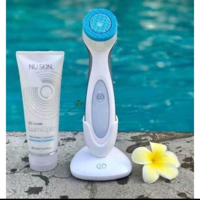 Máy rửa mặt lumispa+ phiếu bảo hành chính hãng )