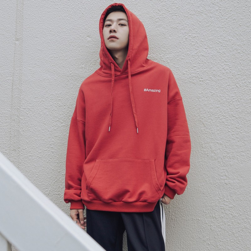 Áo hoodie tay dài có mũ trùm bằng vải nhung dáng rộng in chữ dành cho nam