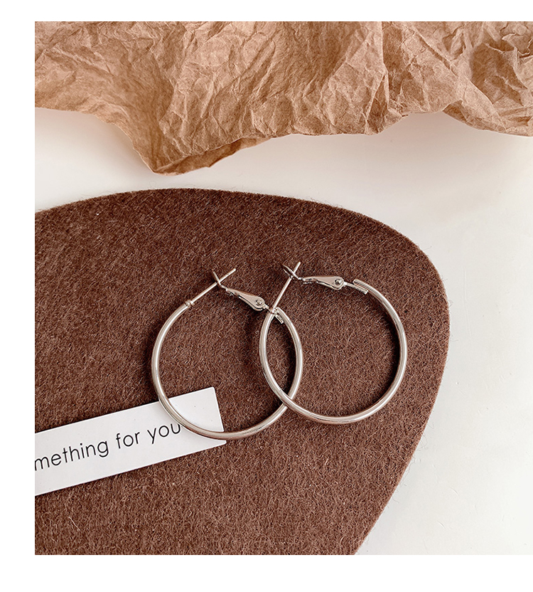 Hoa tai tròn lớn đơn giản thanh lịch thiết kế thời trang