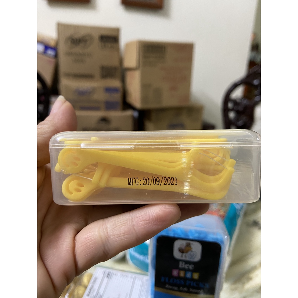 TĂM CHỈ NHA KHOA TRẺ EM HÀN QUỐC  BEE KIDS FLOSS PICKS 50 PCS