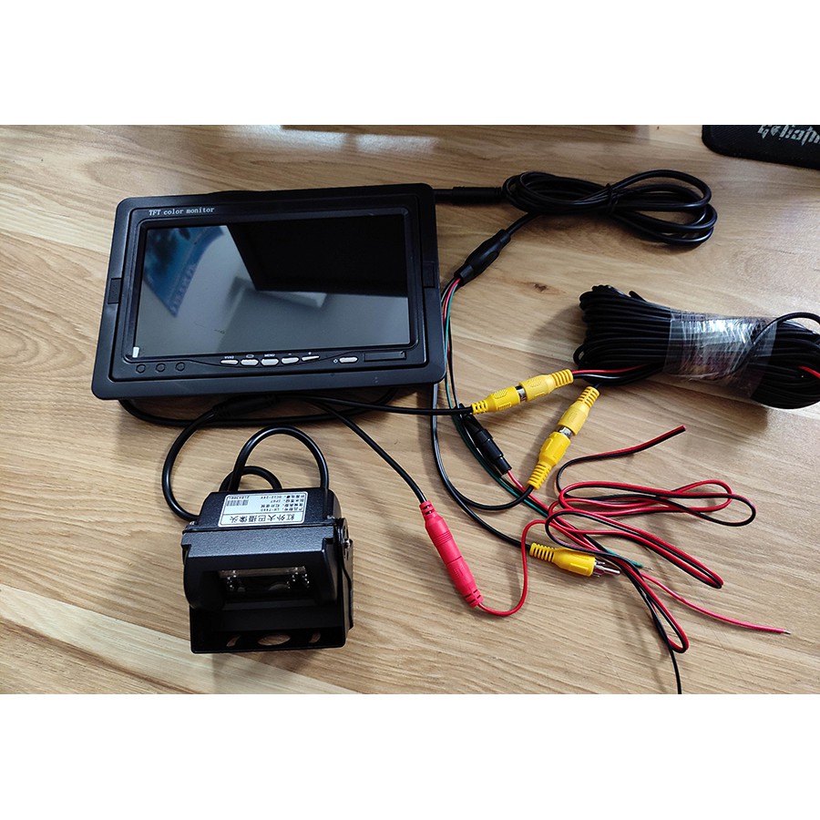 Combo màn 7in và camera lùi xe tải xe công trình_ tặng dây AV, điện áp 24V chuyên xe công trình | BigBuy360 - bigbuy360.vn