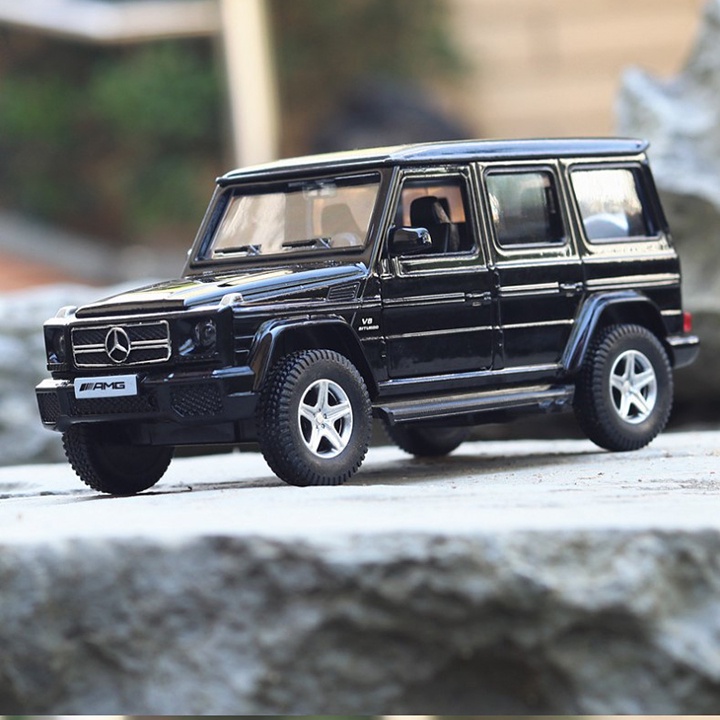 Xe mô hình kim loại cho bé Mercedes-Benz G63 tỷ lệ 1:36