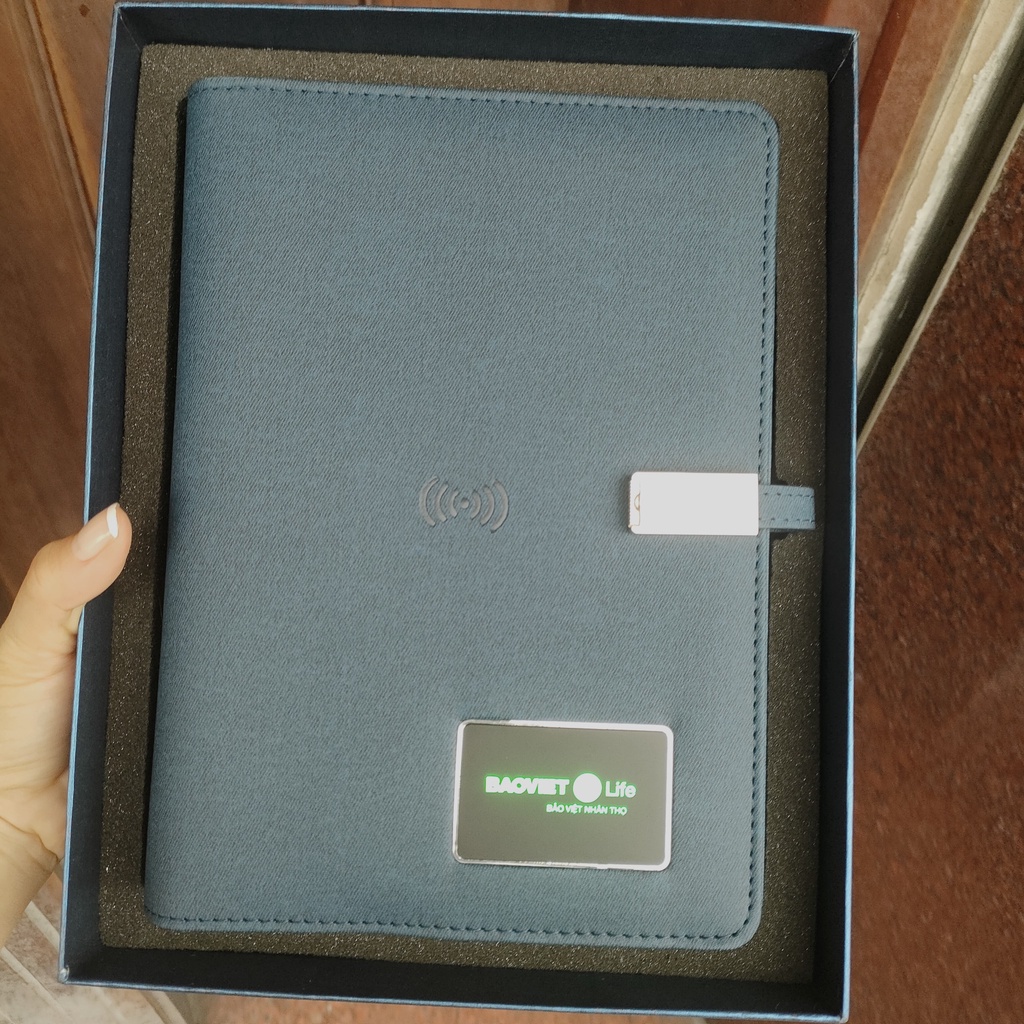 Sổ sạc dự phòng không dây đa năng khắc logo theo yêu cầu