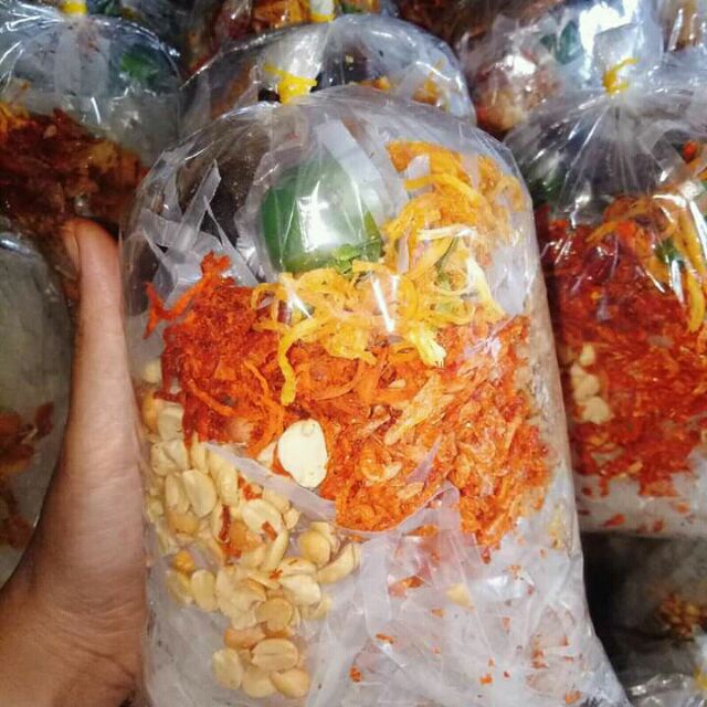 Bánh Tráng Thập Cẩm 🌟Ăn Vặt Bát Giới🌟 Bánh Tráng Trộn Khô Gà, Khô Bò Kèm Sốt Bò Cay Ăn Siêu Ngon AV20