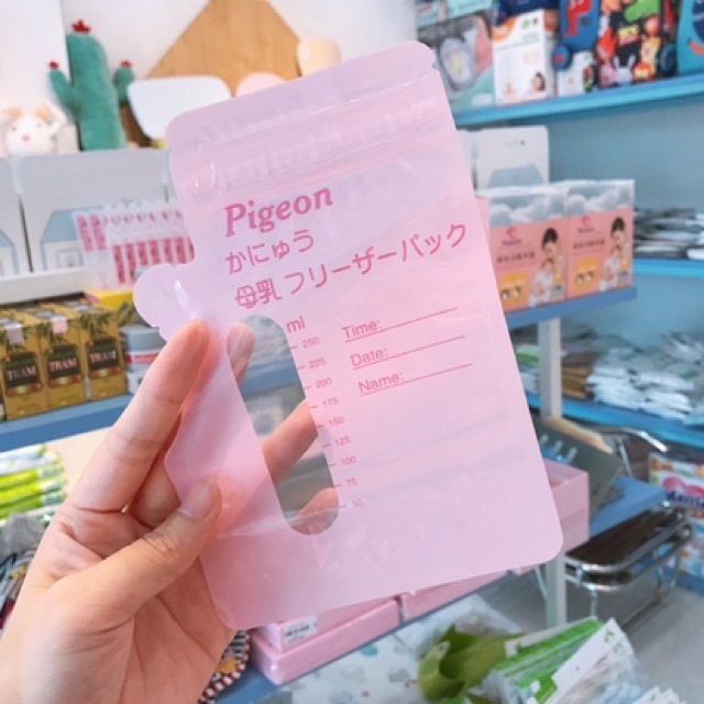 Túi trữ sữa Pigeon 250ml - Hộp 20 túi