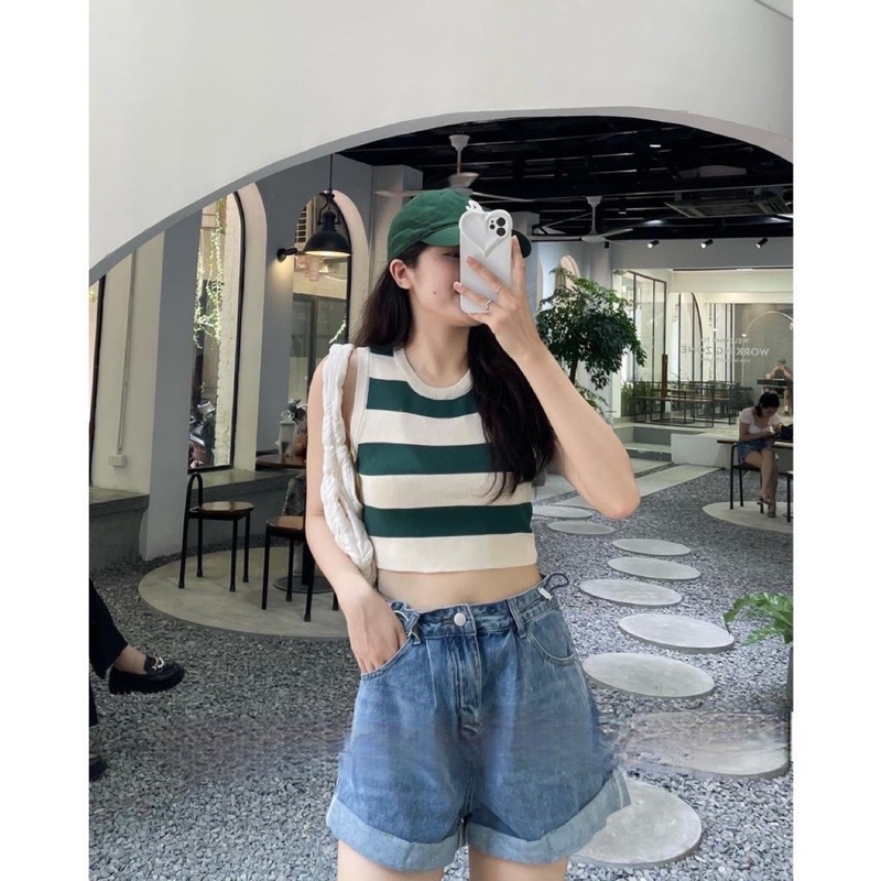 Áo sát nách kẻ ngang