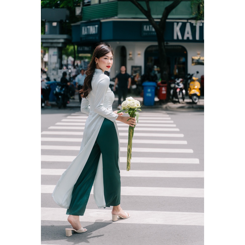 MINX - Áo Dài Lụa Thêu Tay Hy Viên