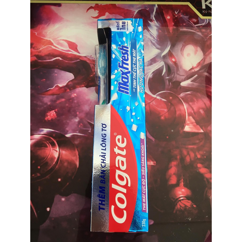 [TẶNG KÈM BÀN CHẢI] KEM ĐÁNH RĂNG COLGATE MAXFRESH HƯƠNG TRÀ XANH 200G