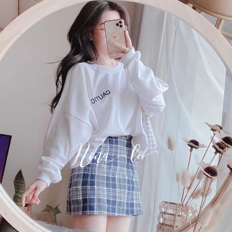 Set áo nỉ caution kèm chân váy kẻ sang chảnh nina lê shop