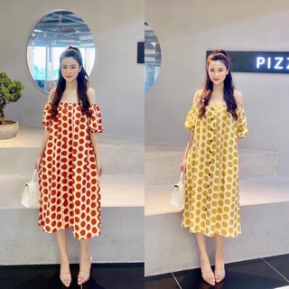 Váy chấm bi suông trễ vai
