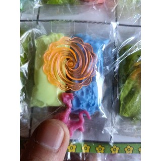 1 vỉ 20 gói đất nặn