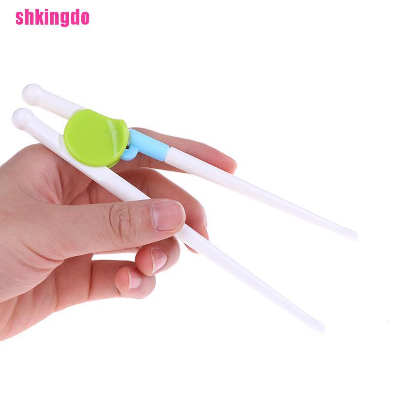 Đũa tập ăn cho bé mới tập cầm nắm tiện dụng