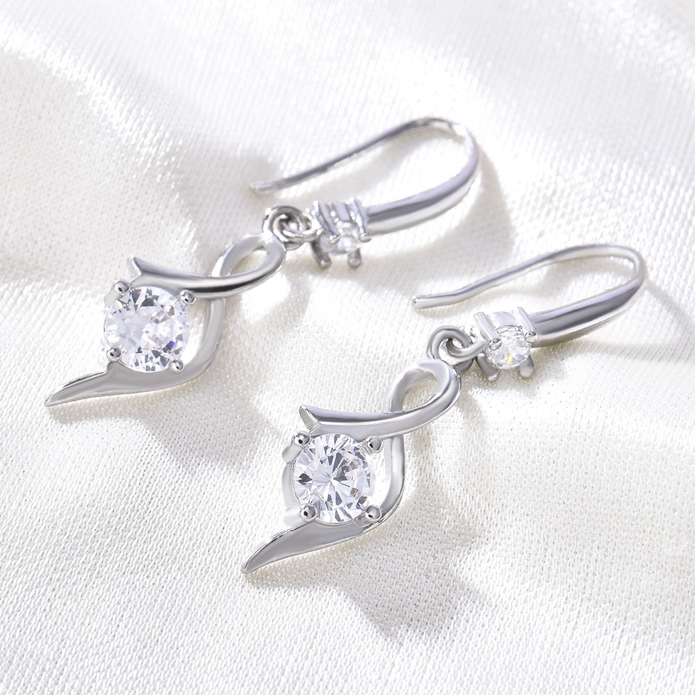 1 Đôi Bông Tai Hình Giọt Nước Đính Đá Sapphire Trắng Đơn Giản Cho Nữ