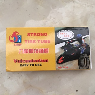 Hộp vá xe máy ( 24 miếng + keo vá )