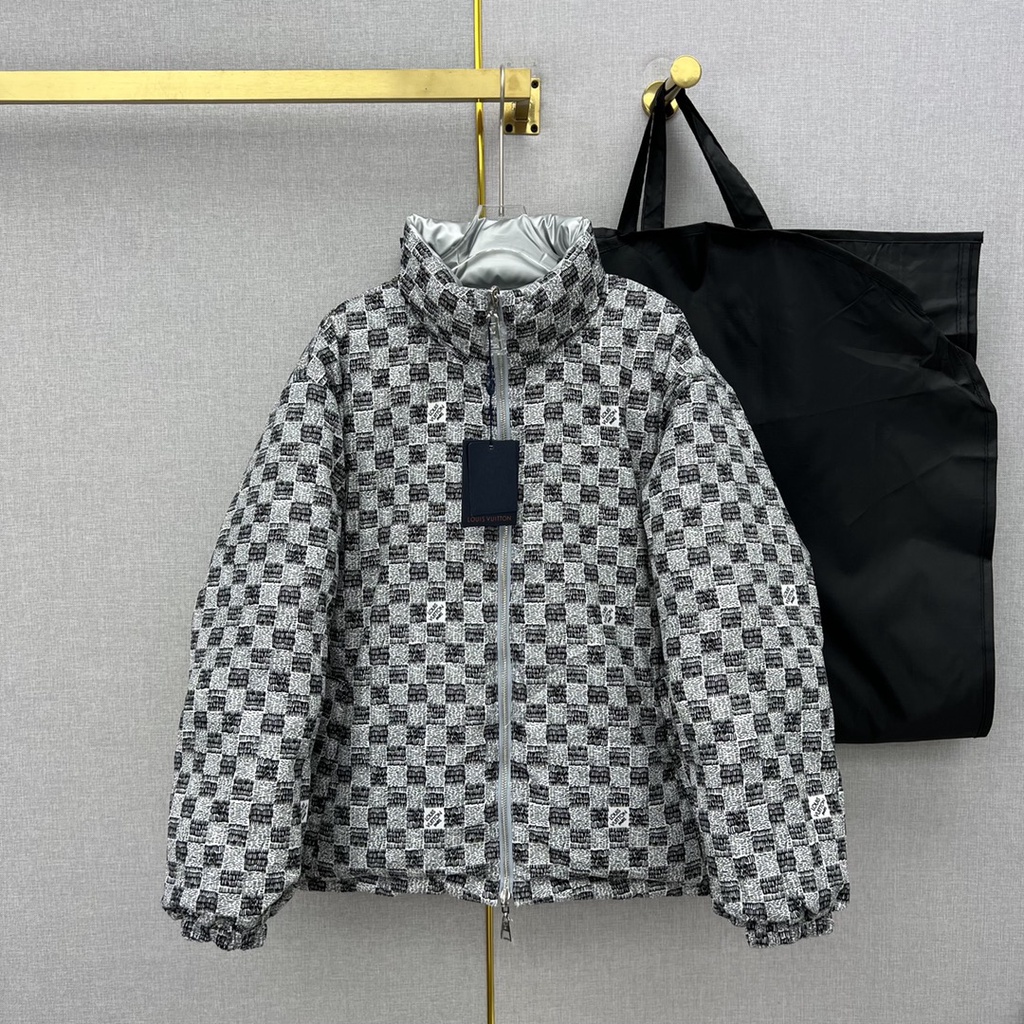 Áo khoác phao thiết kế mặt trong họa tiết caro cao cấp thời trang Louis Vuitton LV phong cách trẻ trung năng động