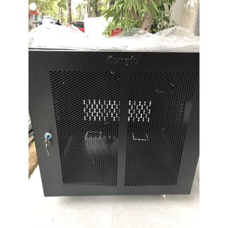 Tủ rack 10U có ổ cắm điện