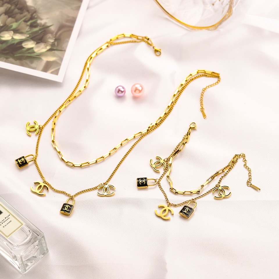 Vòng cổ Bằng Thép Titan Hai Lớp Mặt Chữ Thanh Lịch Cho Nam Nữ