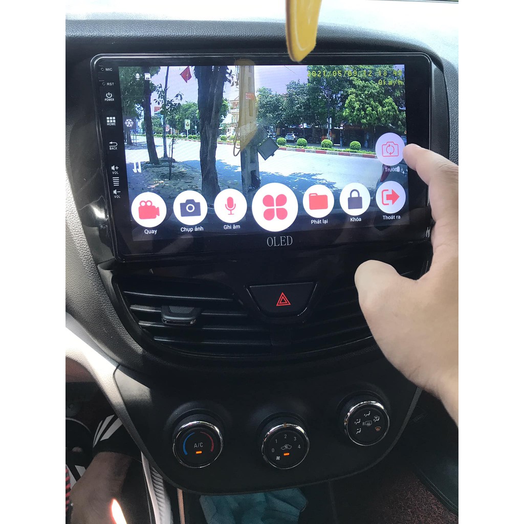Màn hình android OLED C2 cho xe VinFast Fadil
