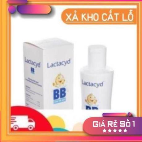 Sữa tắm lactacyd BB cho trẻ em hỗ trợ điều trị rôm sấy