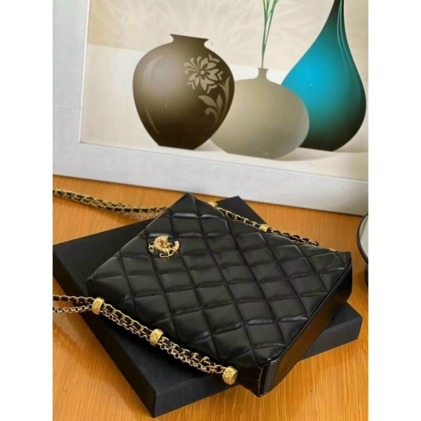 TNS-Túi đeo chéo chần ô trám siêu hottrend gift box làm quà siêu sang với màu đen classic