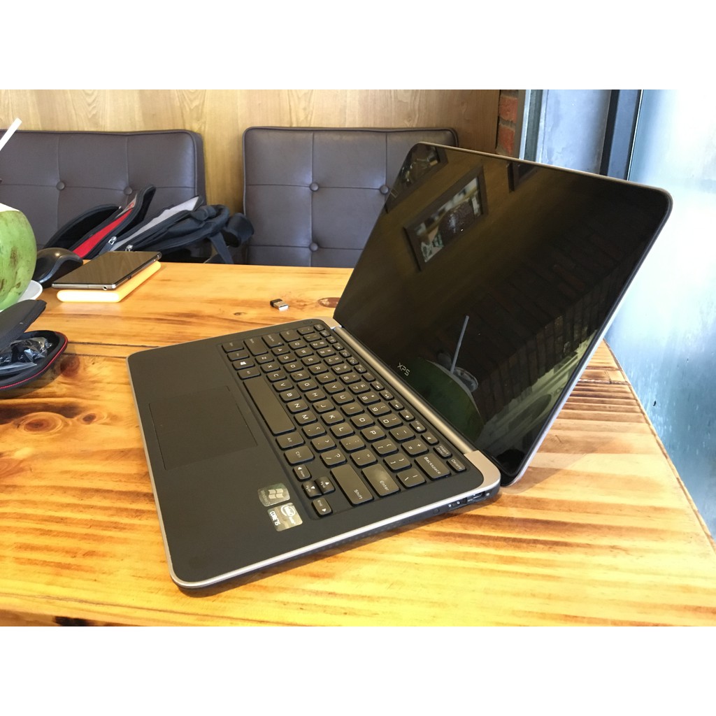 laptop cũ dell xps13 siêu mỏng nhẹ màn hình 13.3 inch