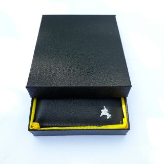 Ví da bò