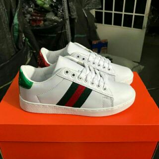 50%GIẢM

[TẶNG BOX ADIDAS + VỚ SỌC HÀN] - giày gucci đỏ/xanh trơn