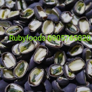 Combo 2 gói :hạt sen chẻ đôi 0,5 kg và hạt sen rang muối 0,5 kg