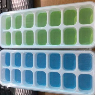 Khay đá silicon có nắp đậy