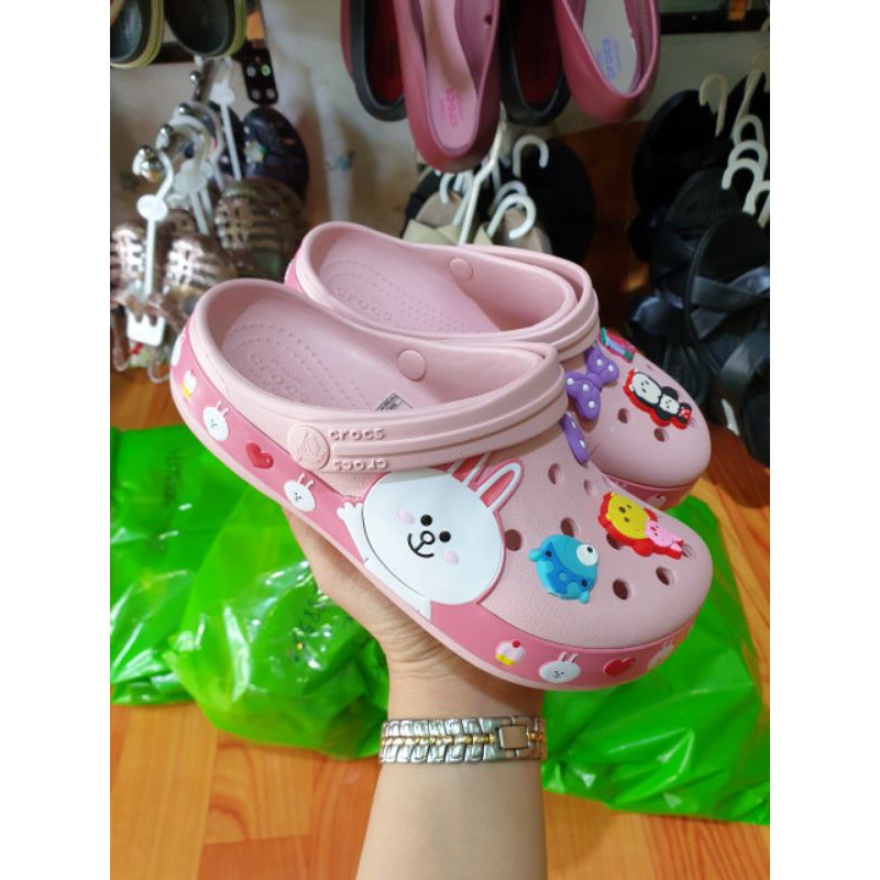 Sục nhựa Cr.óc siêu xinh cho bé