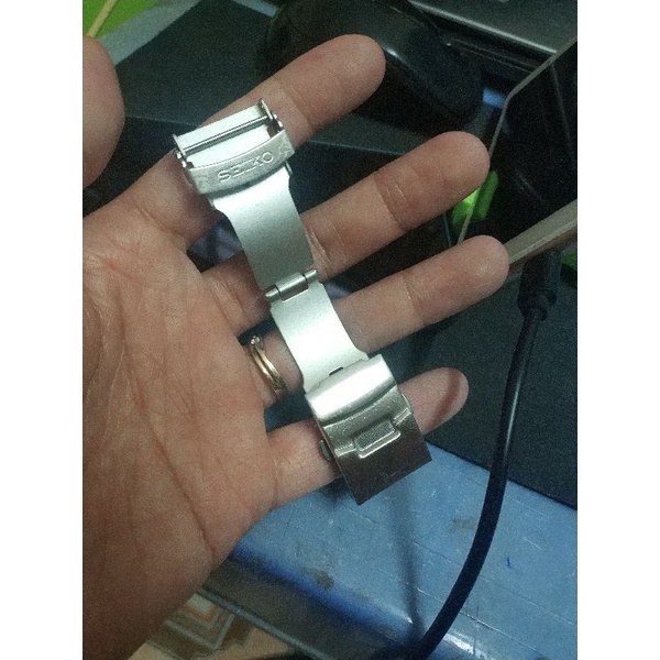 Khóa bấm thay cho dây kim loại seiko