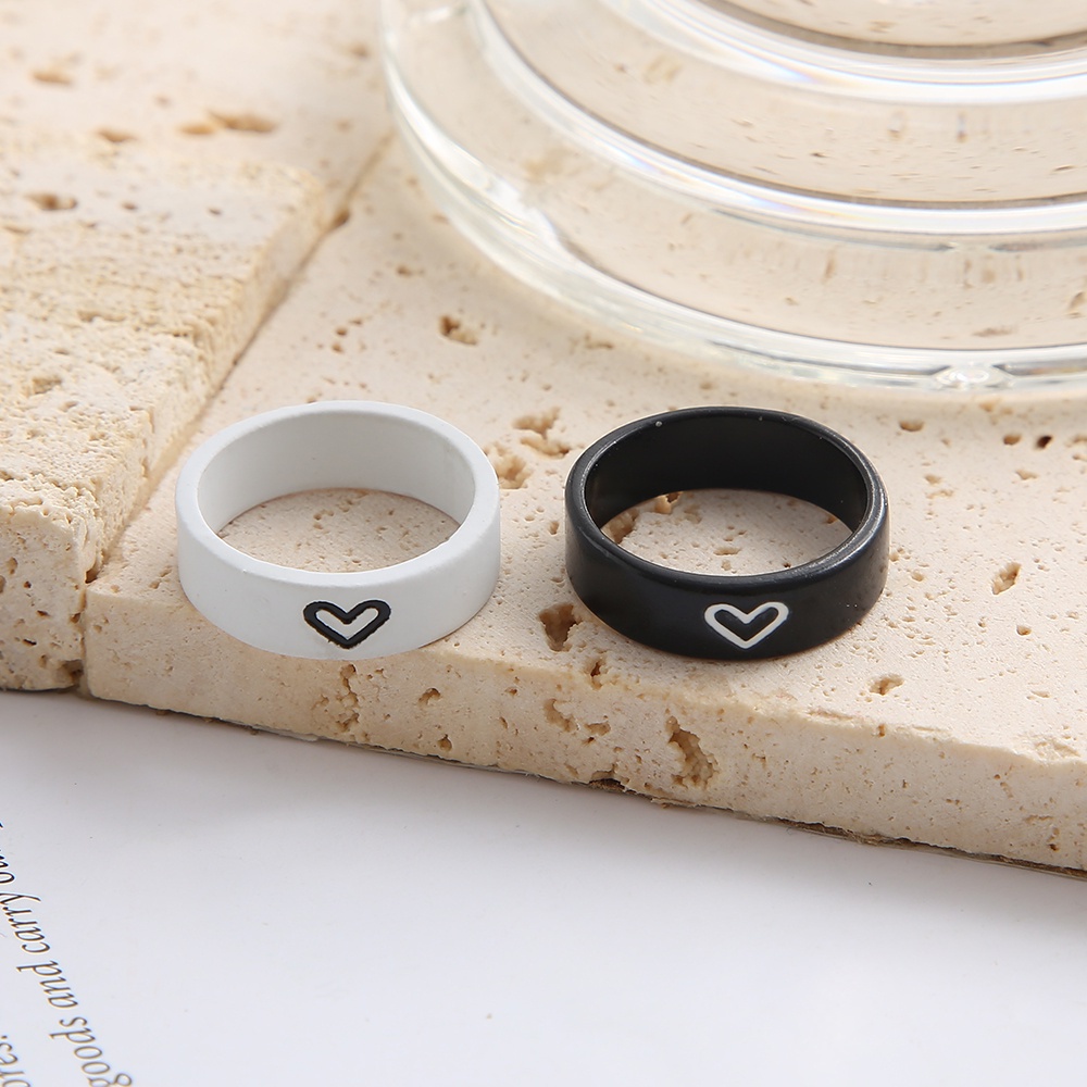 Set 2 Nhẫn Đôi Màu Trắng Đen Tương Phản Đơn Giản Cá Tính
