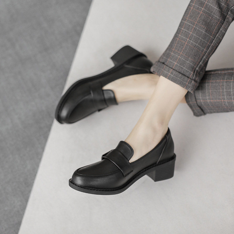 Giày đế thô phong cách Anh sành điệu thời trang