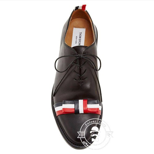 Giày Thom Browne Nơ