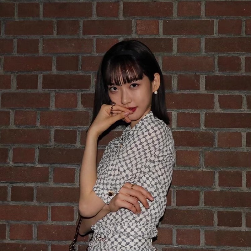 SET VÁY KẺ CARO JU SEOK KYUNG PENTHOUSE kèm ảnh thật