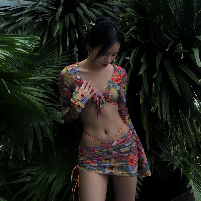 Set Bikini Hoa Tay Loe Quảng Châu Sang Chảnh