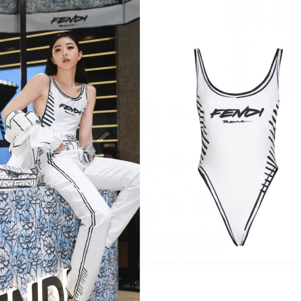 Thành Phố Mùa Thu Mới Trên Bầu Trời Trắng Một Mảnh