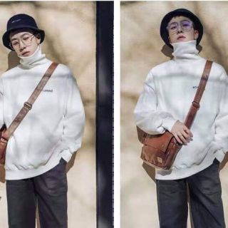 Áo sweater cổ lọ