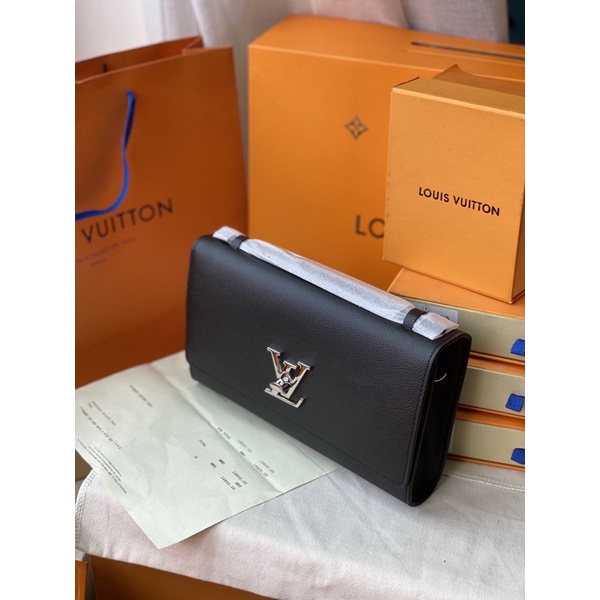 Clutch LV Lockme da thật hàng fullbox nam châm kèm quai sang-phukien.changshouse