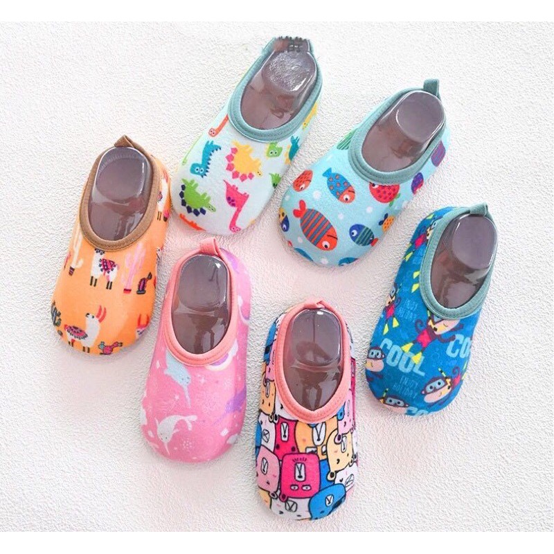 Minchun123:Giày vải chống trượt, lót lông tập đi cho bé