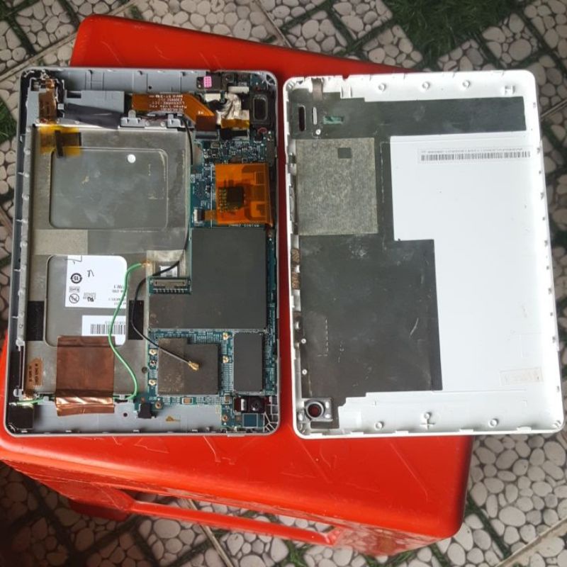 Xác máy tính bảng acer a1-810