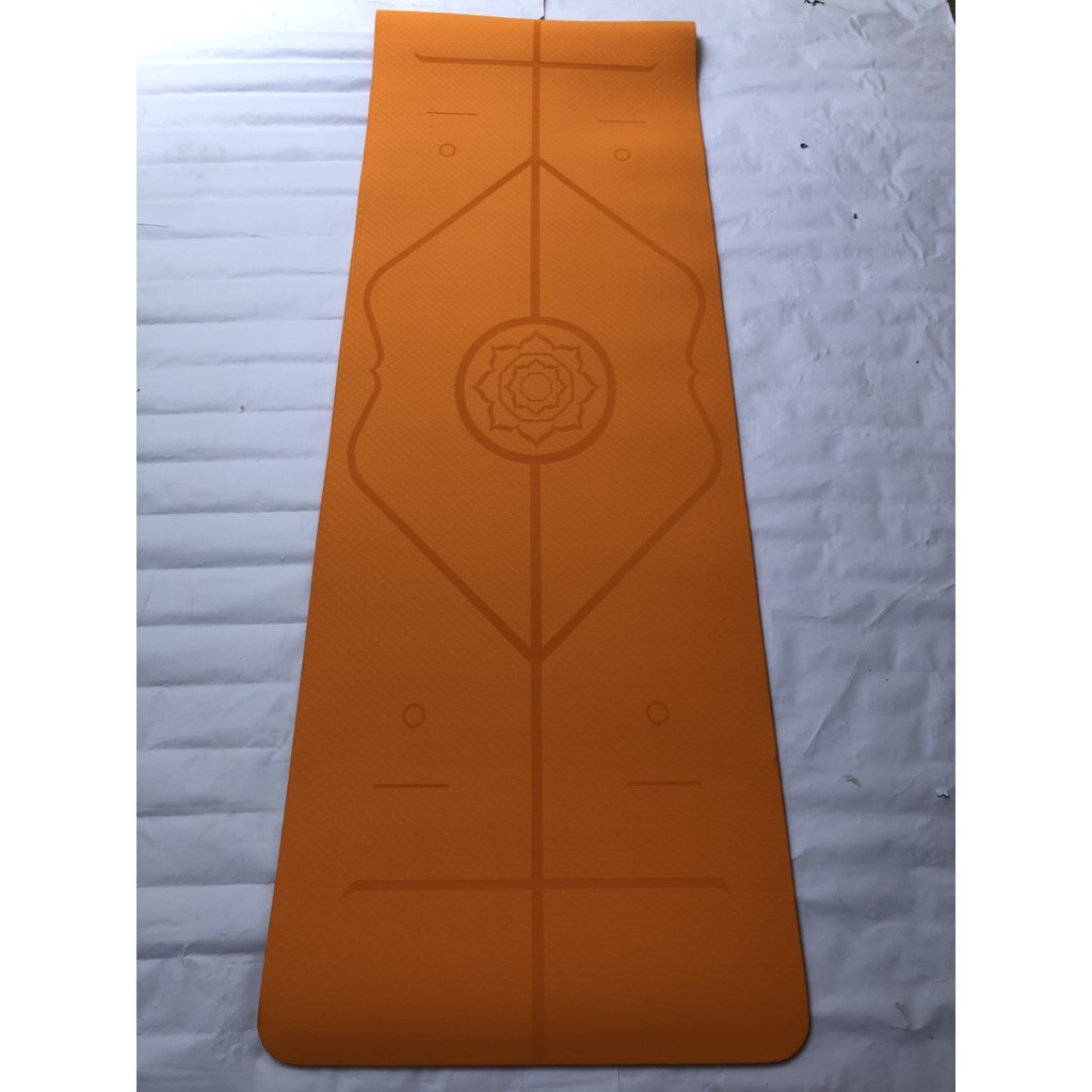 Thảm yoga 8mm TPE định tuyến(Kèm túi)-Hoa văn ngẫu nhiên