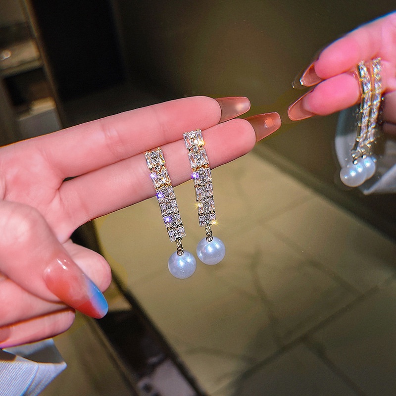 Bông Tai Bạc 925 Dáng Dài Đính Kim Cương Ngọc Trai Phối Tua Rua Thời Trang