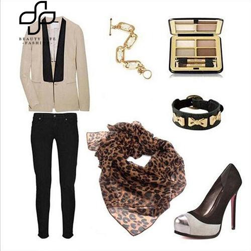 Khăn choàng cổ voan hoạ tiết da báo