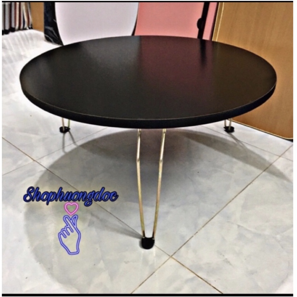 Bàn Tròn Nhiều Màu